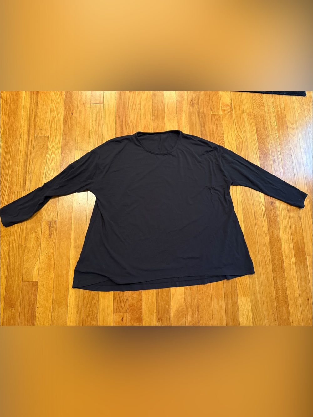 Lululemon Black Women's Long-Sleeve Crew Neck Top